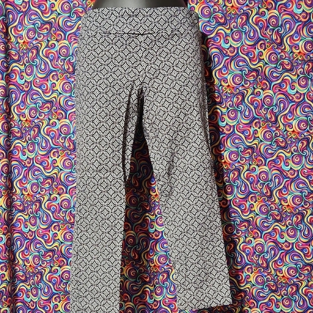Chic Geometric Print Pants